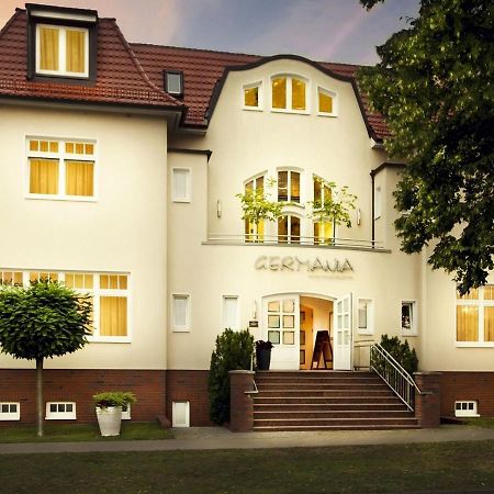 Germania Hotel Am Schlosspark Meyenburg  외부 사진